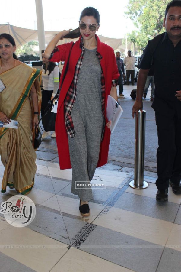 Deepika Padukone Snapped at Airport