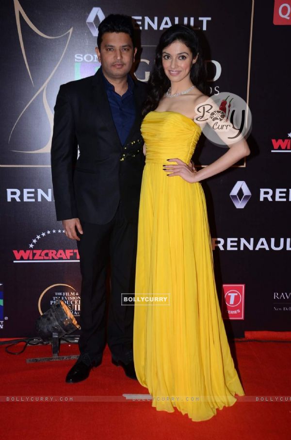 Bhushan Kumar and Divya Khosla Kumar at Guild Awards 2015