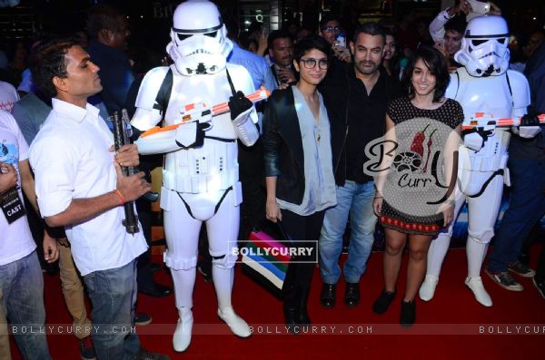 Aamir Khan and Kiran Rao at Premiere of 'Star Wars: The Force Awakens'