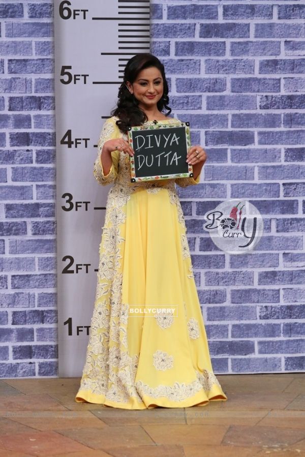 Divya Dutta Promotes 'Chalk n Duster' on 'Comedy Nights Bachao' (389203)