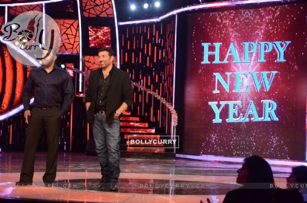 Sunny Deol on Bigg Boss 9 for Promotions of Ghayal Once Again
