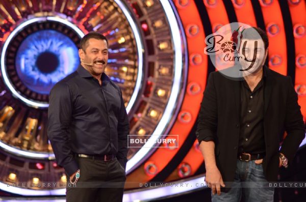 Sunny Deol on Bigg Boss 9 for Promotions of Ghayal Once Again (390047)