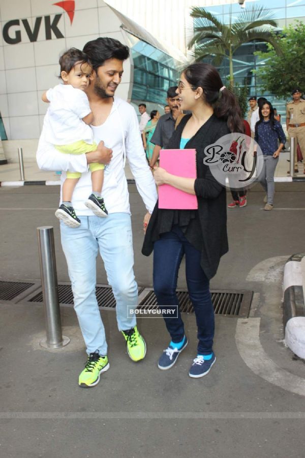 Riteish and Genelia Deshmukh Snapped with their Cute Son Riaan at Airport