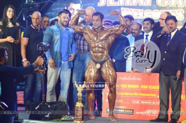Salman Khan With Winners at Fitness Expo