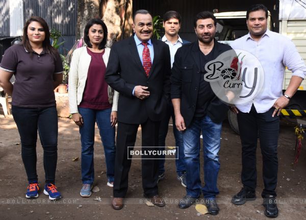 Sunny Deol for Promotions of Ghayal Once Again on CID (391059)