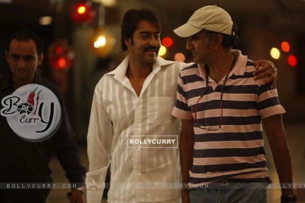 Ajay Devgn and Milan Luthria (391324)