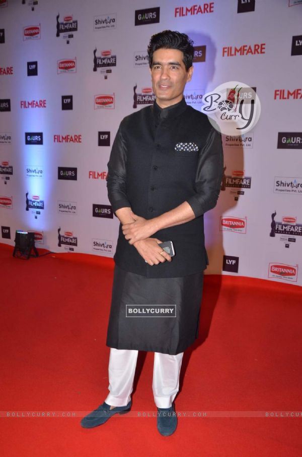Manish Malhotra at Filmfare Awards 2016