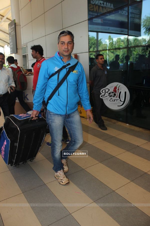 Varun Badola snapped at Airport