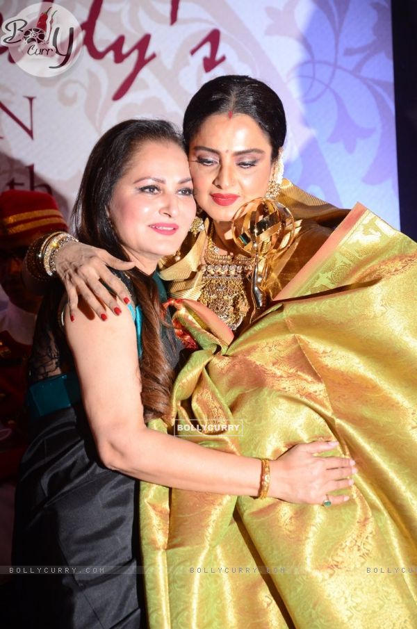 Rekha Hugs Jaya Prada at 3rd National Yash Chopra Memorial Awards