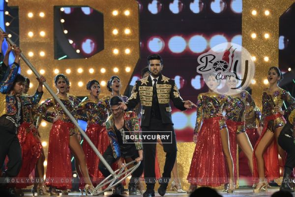 Ram Charan Performs at IIFA Utsavam Day 2