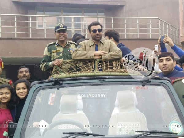 Sunny Deol Meets Delhi BSF Camp for Promotion of Ghayal Once Again