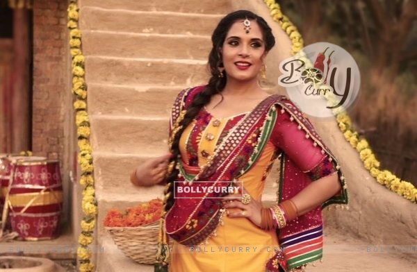 Richa Chadha rehearses for Punjabi number for her upcoming film, Sarabjit (393611)