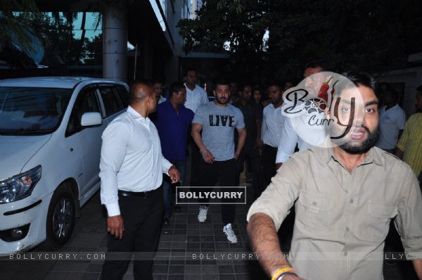 Salman Snapped Walking towards Yash Raj Films Studio