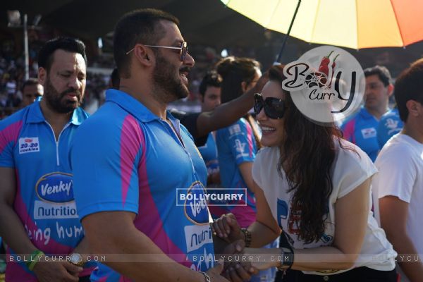 Salman Khan and Prety Zinta in Conversation at CCL Match