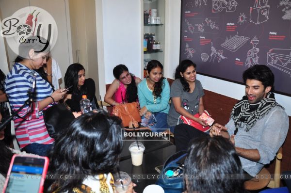 Aditya Roy Kapoor's Coffee Date with Female Journalists for Fitoor Promotions (393968)