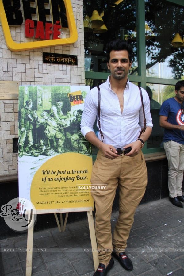 Anuj Sachdeva at Launch of 'The Beer Cafe'