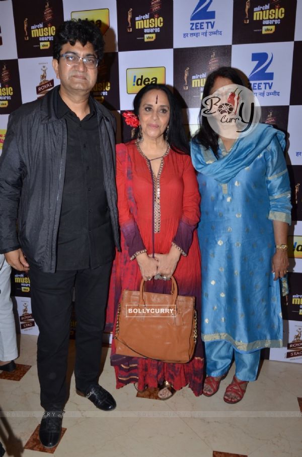 Ila Arun and Prasoon Joshi at Mirchi Music Awards