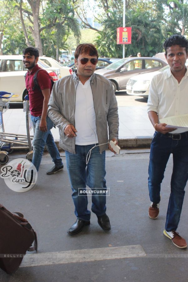 Rajpal Yadav Snapped at Airport