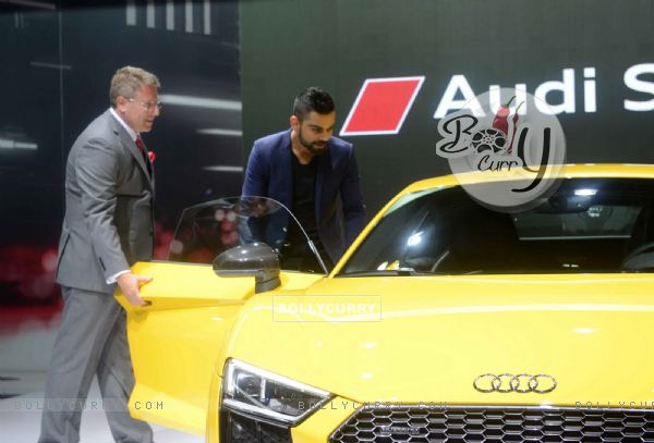 Virat kohli Check Out the All New Audi R8 V10 at Auto Expo 2016 in Delhi