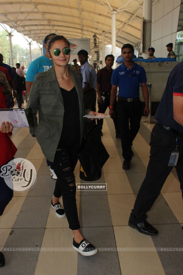 Alia Bhatt was spotted at Airport