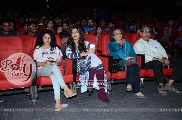 Sonam Kapoor Promotes 'Neerja' at IIT Powai