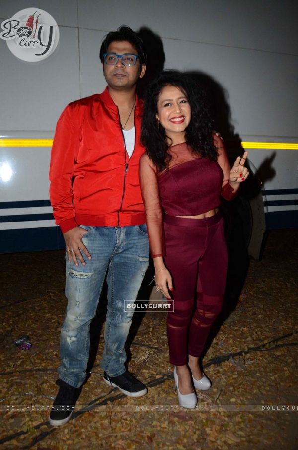 Neha Kakkar with Ankit Tiwari at Promotional Event of 'Sanam Re' (395040)