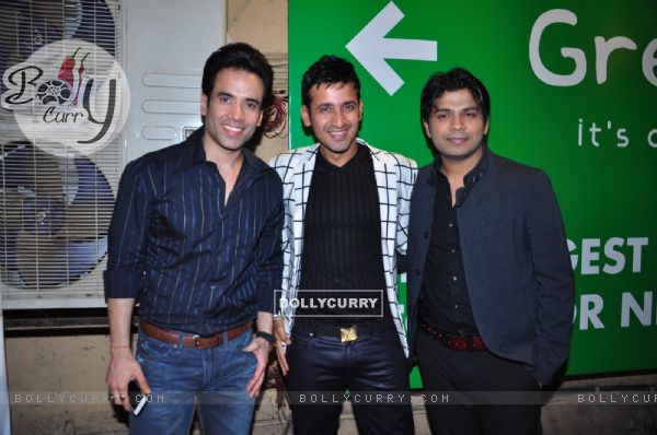 Tusshar Kapoor Harmeet Singh and Ankit Tiwari at Meet Bros Success Bash