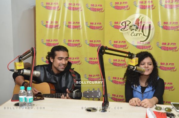 Palak Muchhal and Jubin Nautiyal Goes Live at Radio Mirchi to Promote 'Ishq Forever' (395385)