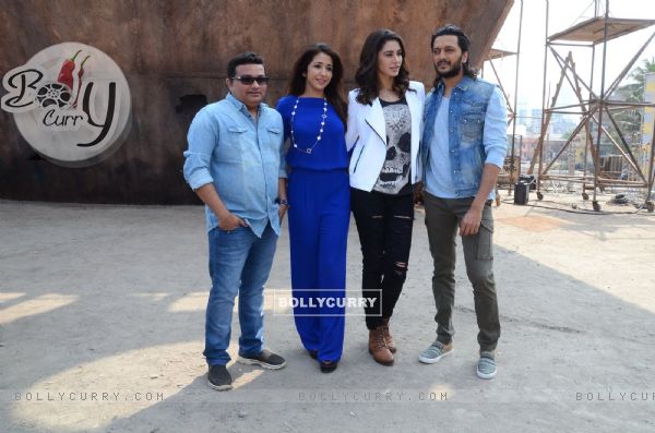 Nargis Fakhri, Riteish Deshmukh, Ravi Jadhav and Krishika Lulla at Launch of Film 'Banjo' (395473)