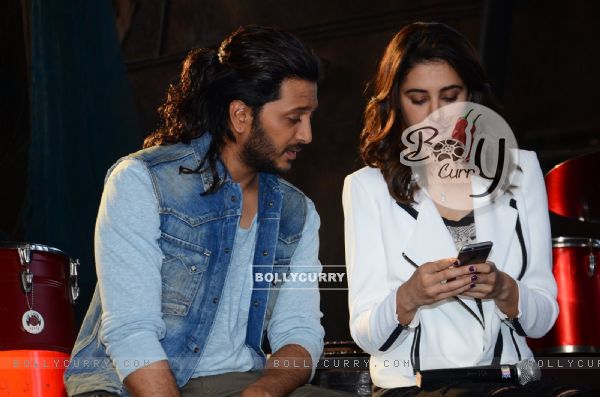 'Banjo' Film Launch: Riteish Check out the pictures clicked by Nargis!