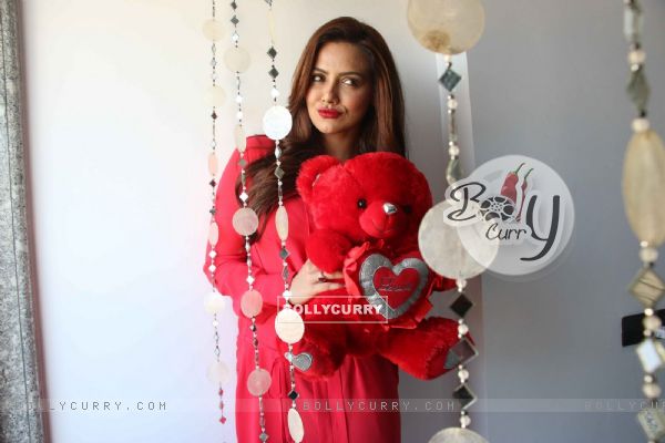 Sanaa Khan Valentine's Day Photoshoot