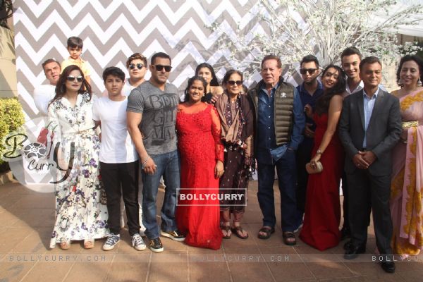 Salman's whole Family at Arpita Khan's Baby Shower
