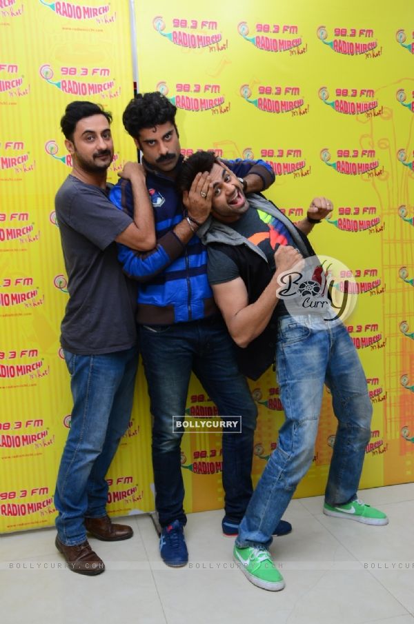 Pradhyuman Singh, Sikander Kher and Manish Paul at Promotions of 'Tere Bin Laden 2' at Radio Mirchi (396208)