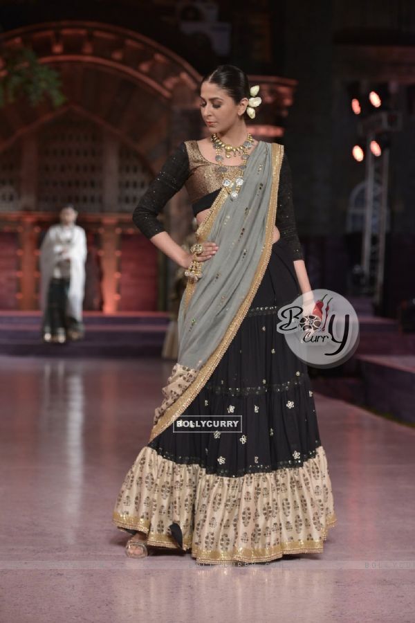 Vikram Phadnis Show at Make in India Bridal Couture Show