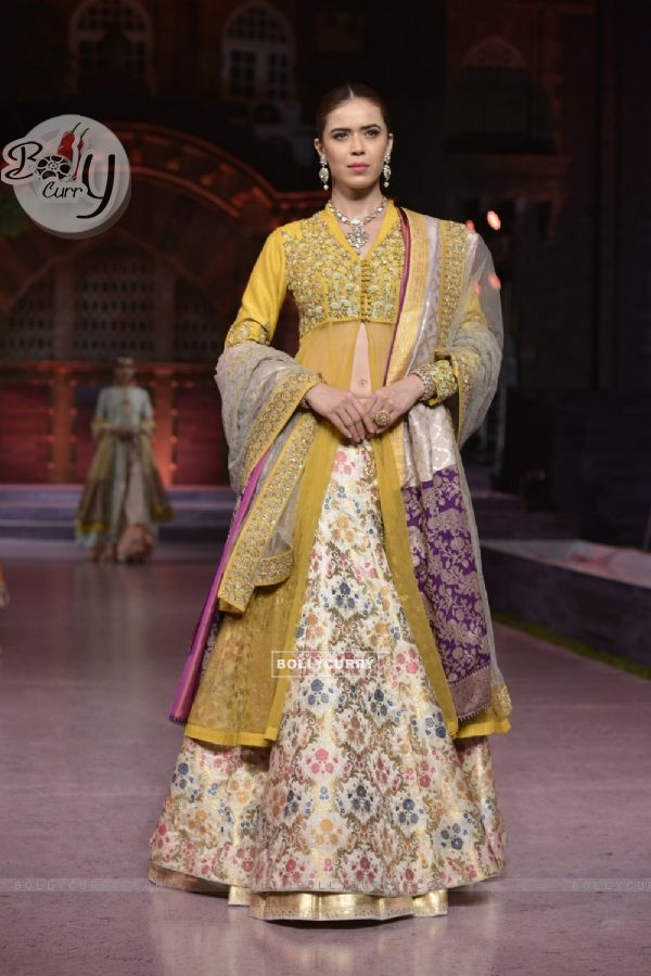 Anju Modi Show at Make in India Bridal Couture Show