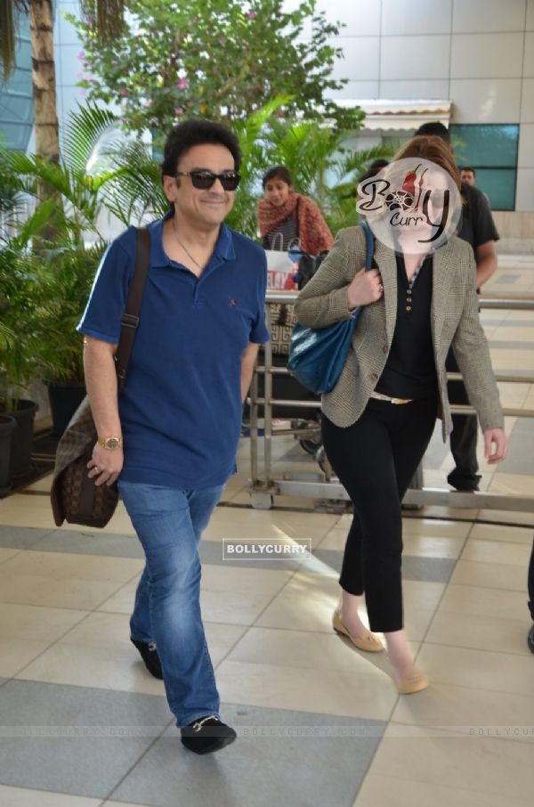 Airport Spotting: Adnan Sami with Wife
