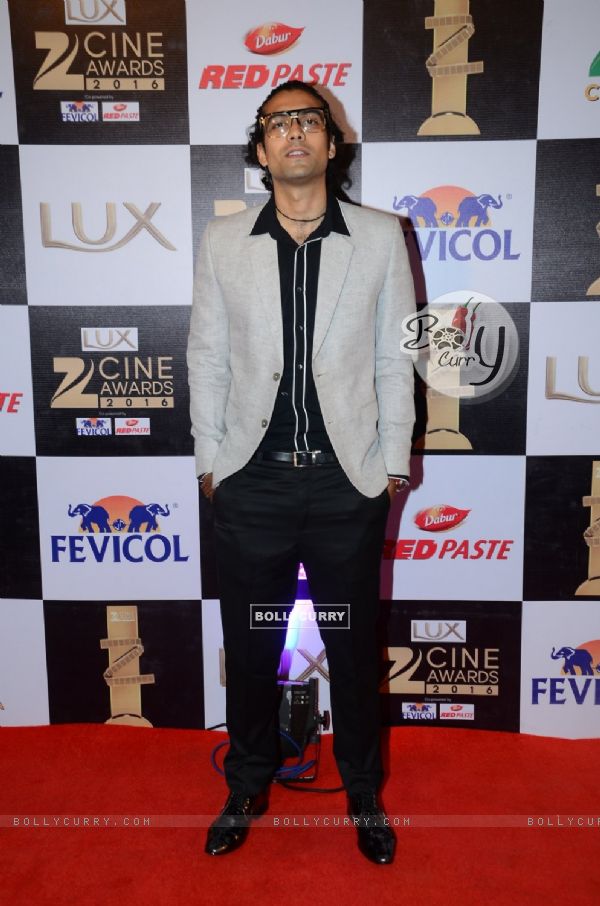 Jubin Nautiyal at Zee Cine Awards 2016