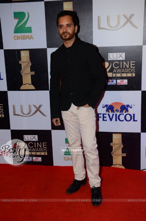 Raghav Sachar at Zee Cine Awards 2016
