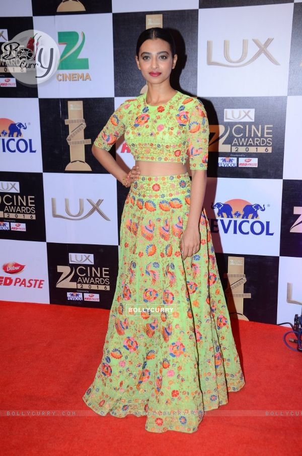 Radhika Apte at Zee Cine Awards 2016