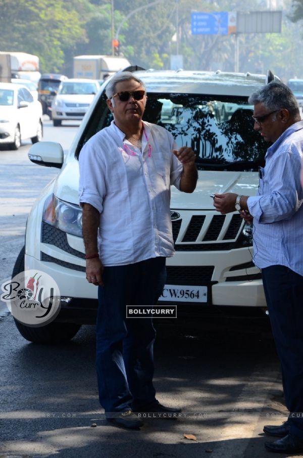 Hansal Mehta at Aligarh Film Promotions (397247)
