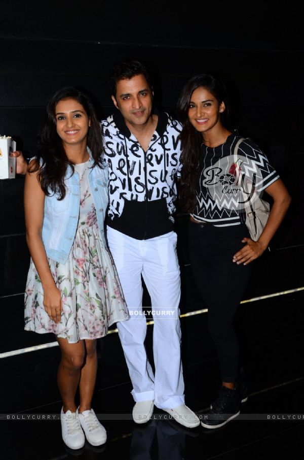 Ganesh Hegde with Shakti and Mukti Mohan at Special Screening of 'Tere Bin Laden: Dead or Alive' (397541)