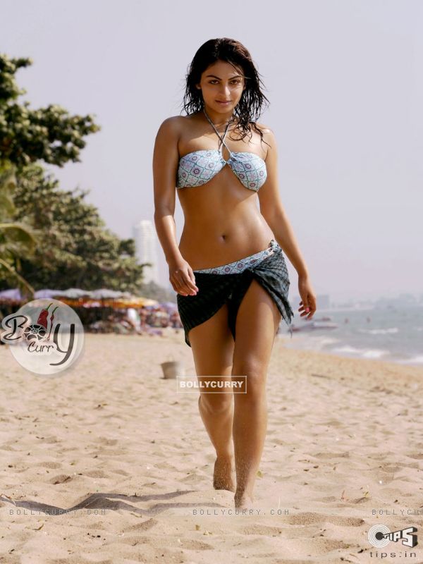 Niroo Singh looking hot and stunning (39773)