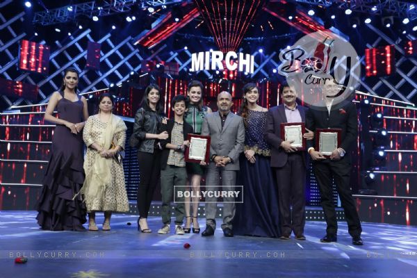 Celebs at Mirchi Music Awards 2016