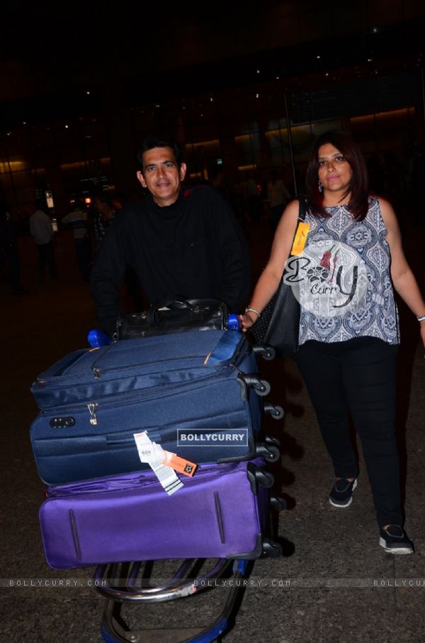 Richa Chaddha with filmmaker Omung Kumar spotted at Airport!