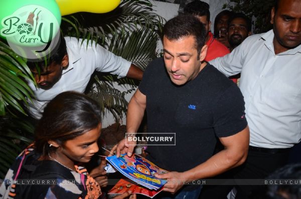 Salman Khan Snapped intereacting with street Kids Outside Olive