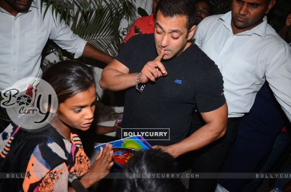 Salman Khan Snapped intereacting with street Kids Outside Olive