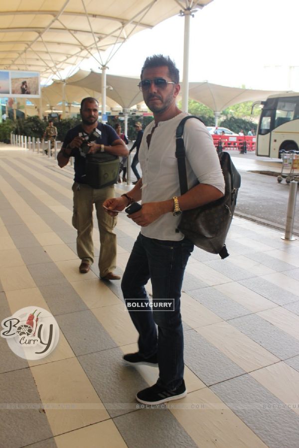 Ritesh Sidhwani Snapped at Airport