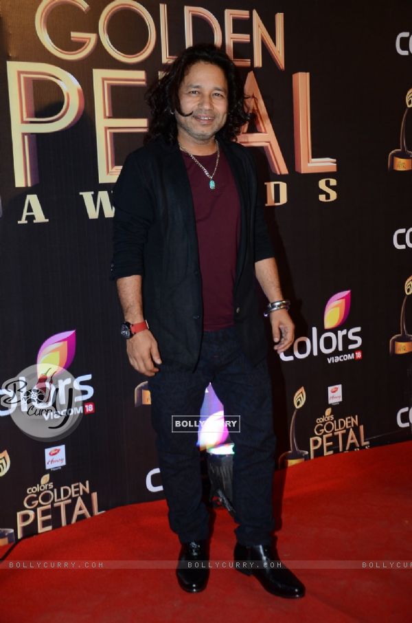 Kailash Kher at Golden Petal Awards 2016