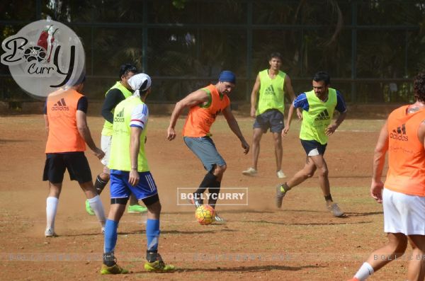 Snapped: Dino Morea Practicing Soccer!