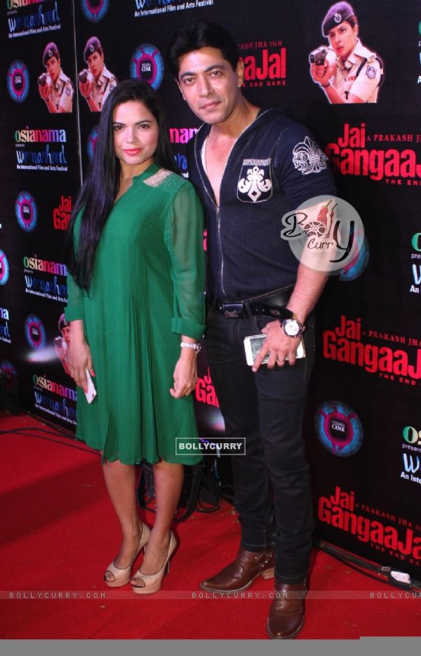Actor Rekha Rana and Dillzaan Wadia at Jai Gangajal Red Carpet Special Screening (399298)